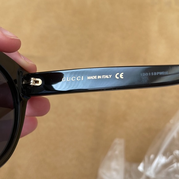 GUCCI Sunglasses - Picture 8 of 14